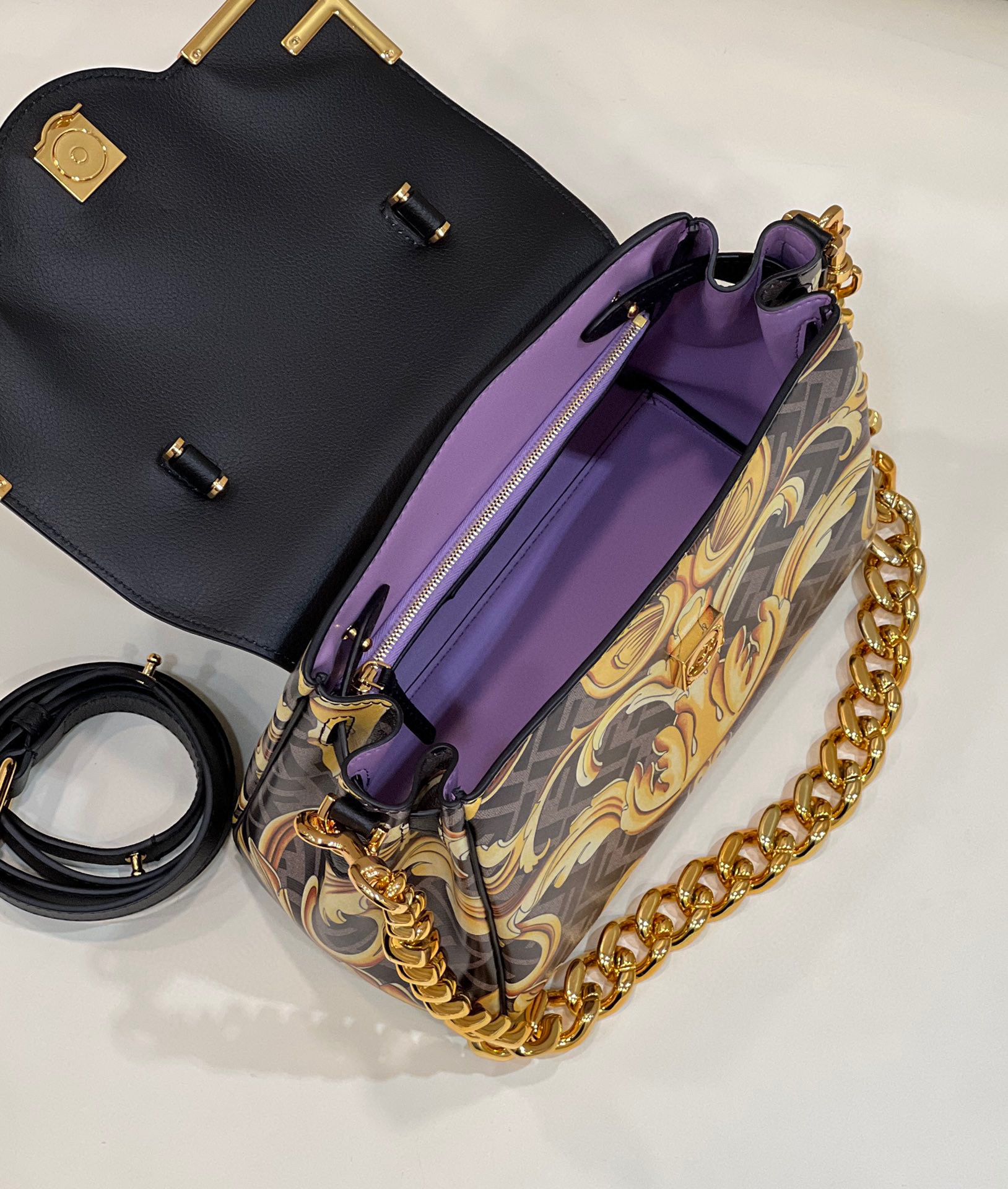 F**di & versace la medusa