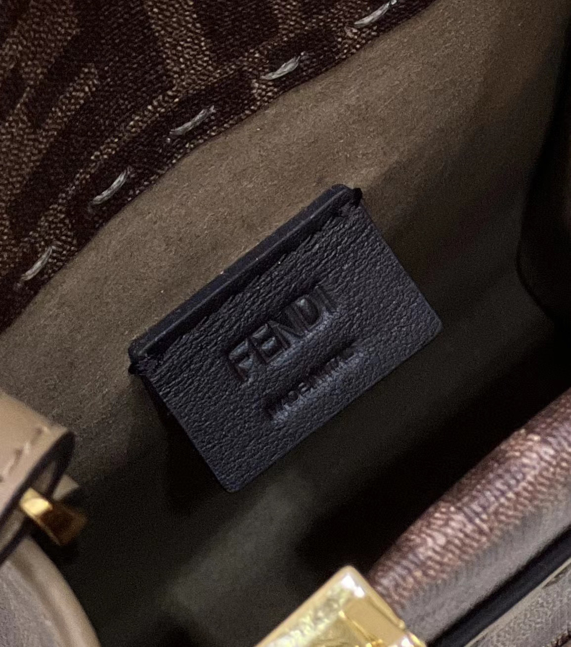 F**di tote