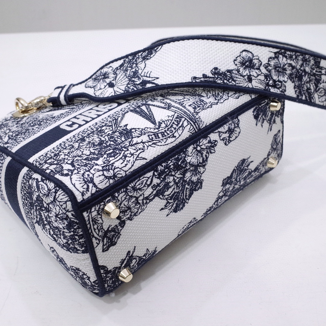 D*or medium lady d-lite bag