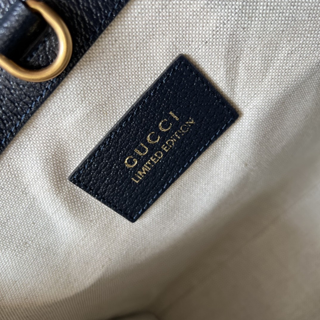 G*u*i gg tote bag