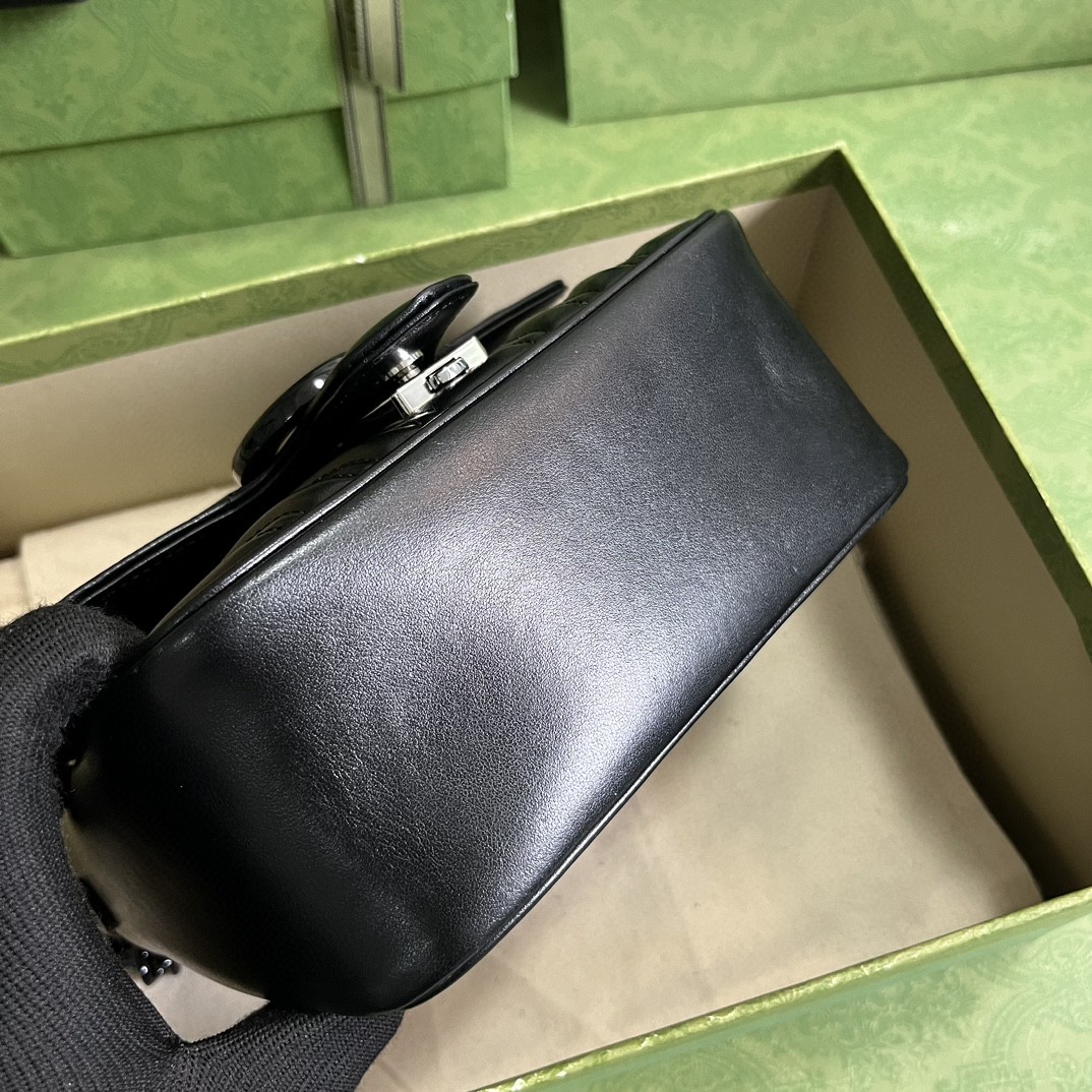 G*u*i gg marmont matelassé mini shoulder bag