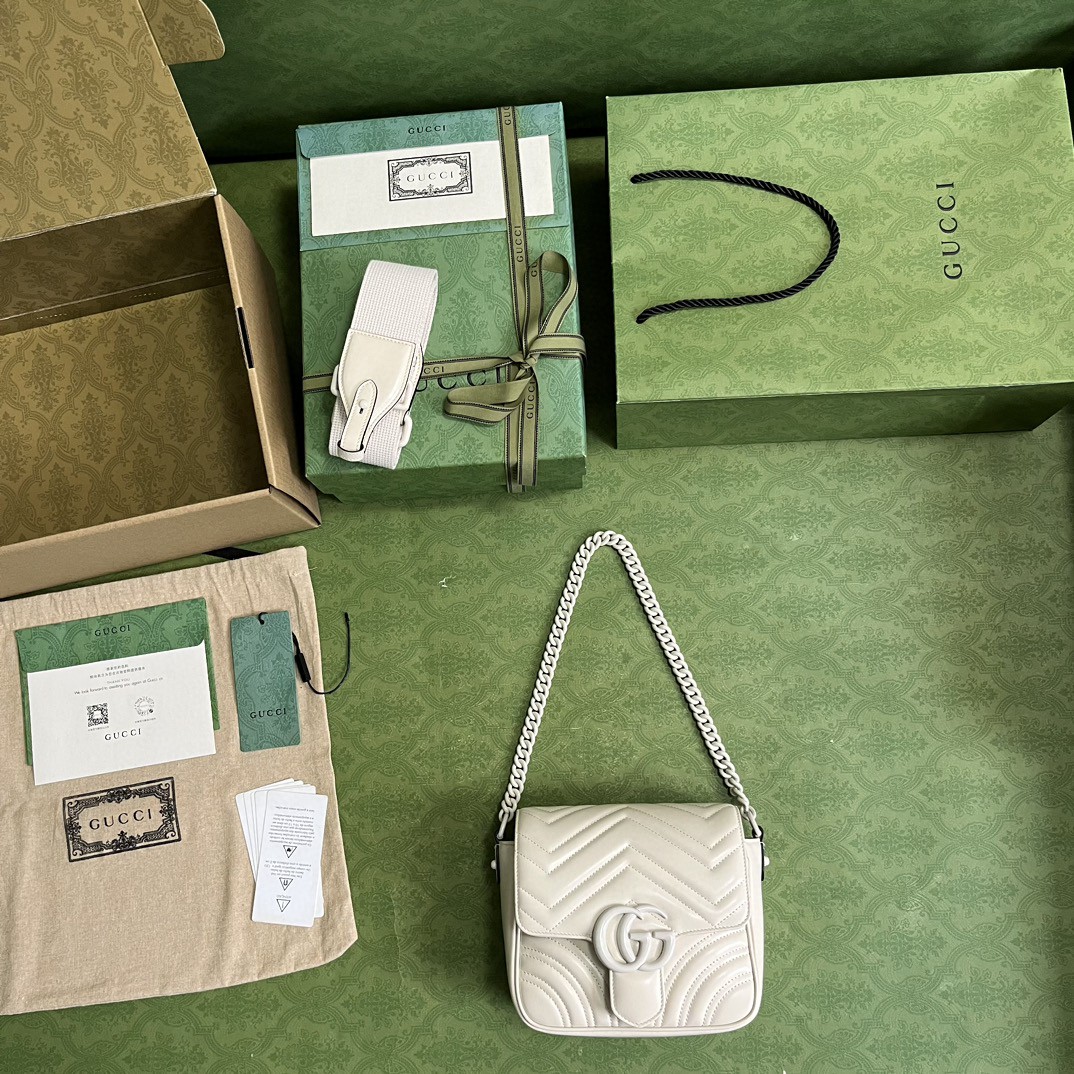 G*u*i gg marmont matelassé mini shoulder bag