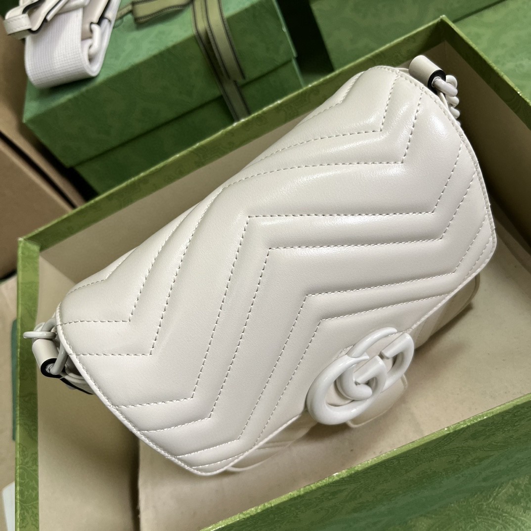 G*u*i gg marmont matelassé mini shoulder bag