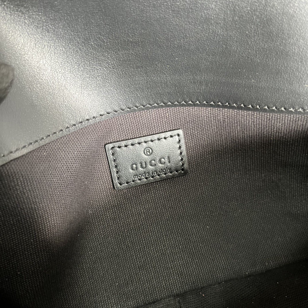 G*u*i gg marmont shoulder bag