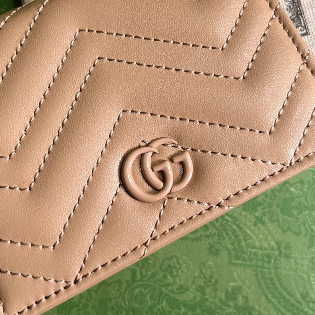 G*u*i gg marmont card case wallet