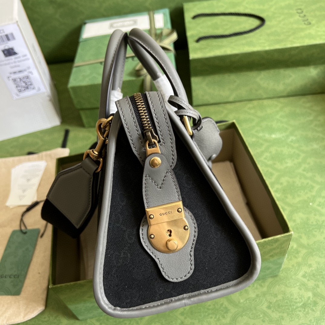 G*u*i small double g top-handle bag