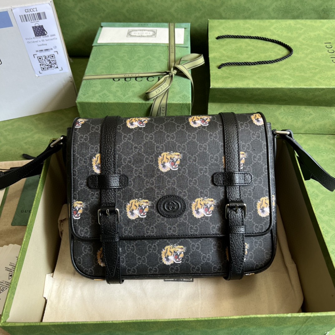 G*u*i gg messenger bag
