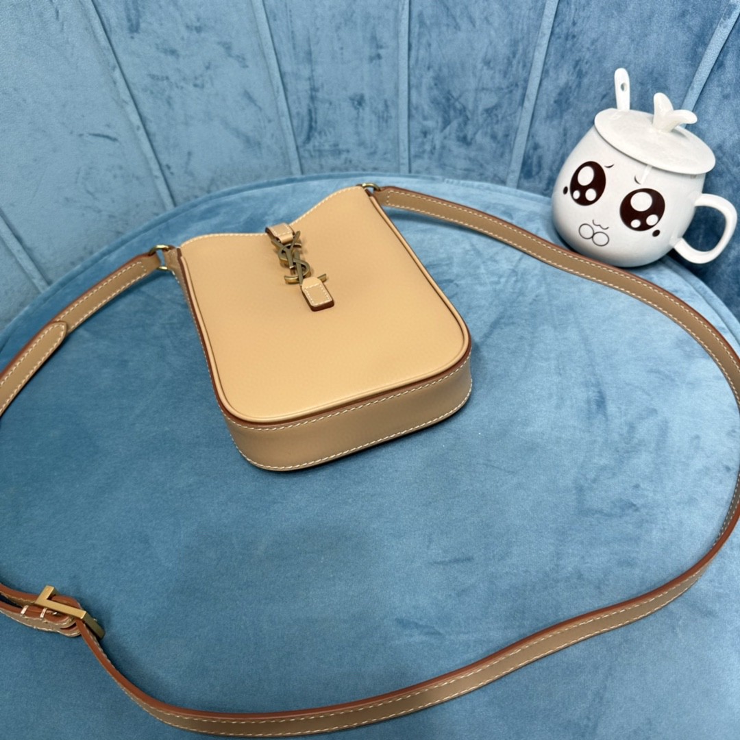 YSL LE5À7 MINI VERTICAL