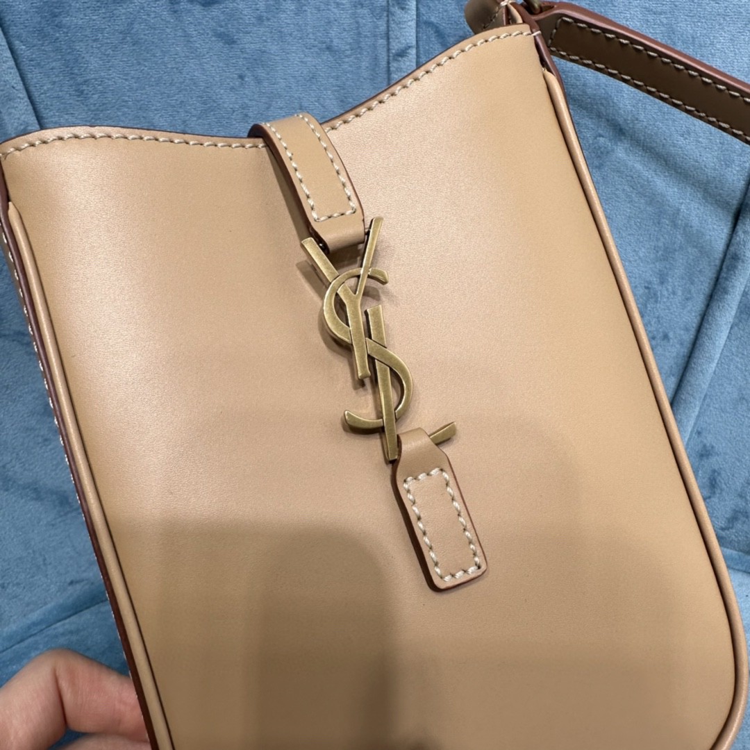 YSL LE5À7 MINI VERTICAL