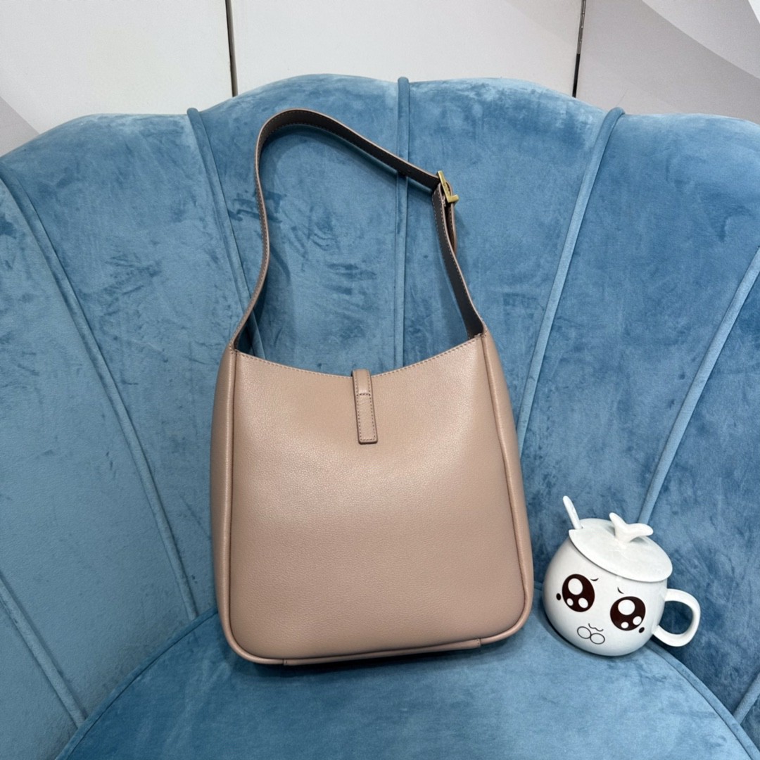 YSL LE5À7 SOFT SMALL Hobo Bag