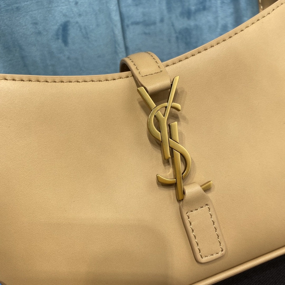 YSL LE5À7 MINI IN SMOOTH LEATHER