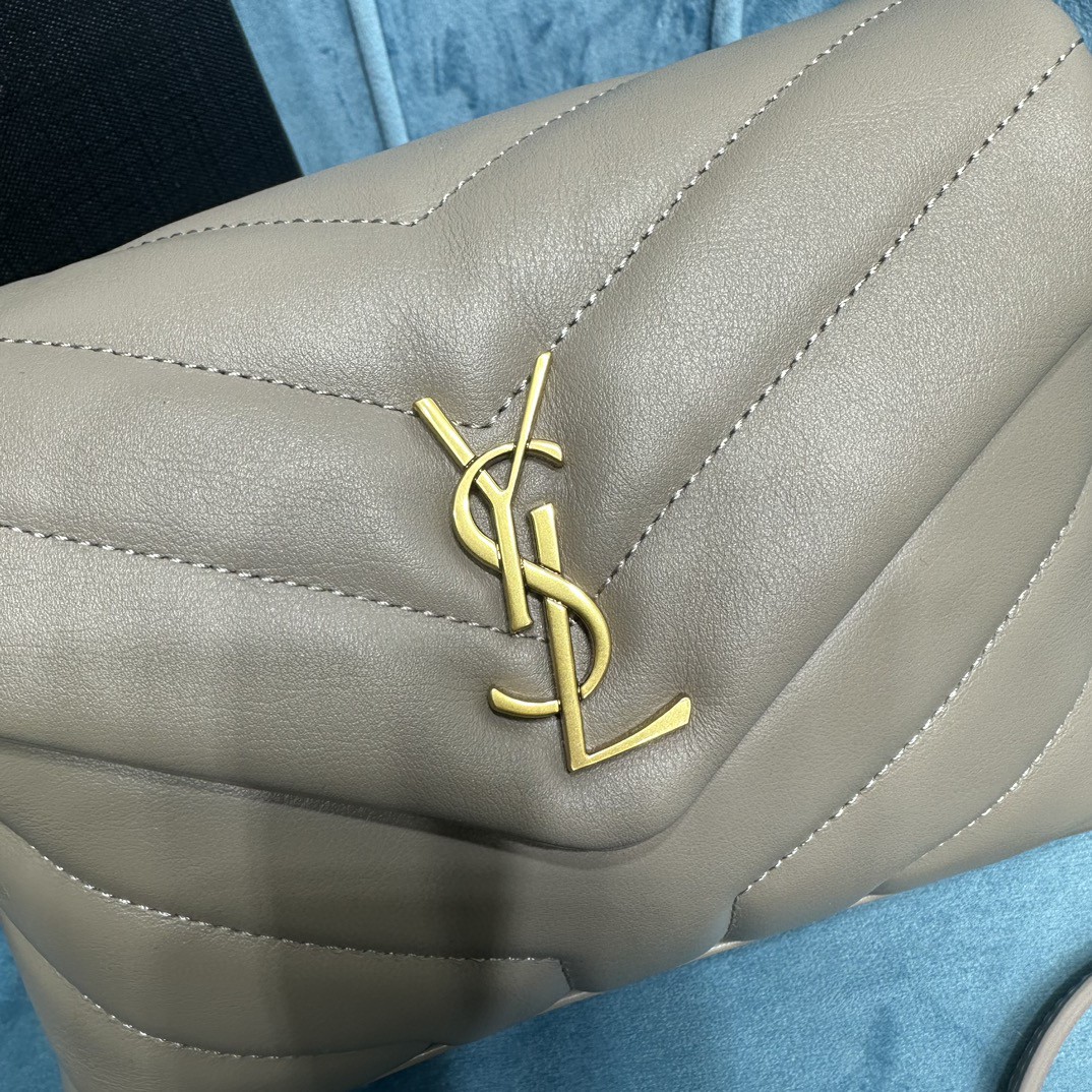 YSL LOULOU TOY
