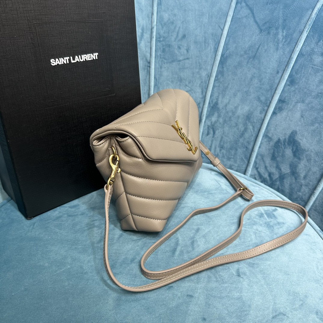 YSL LOULOU TOY