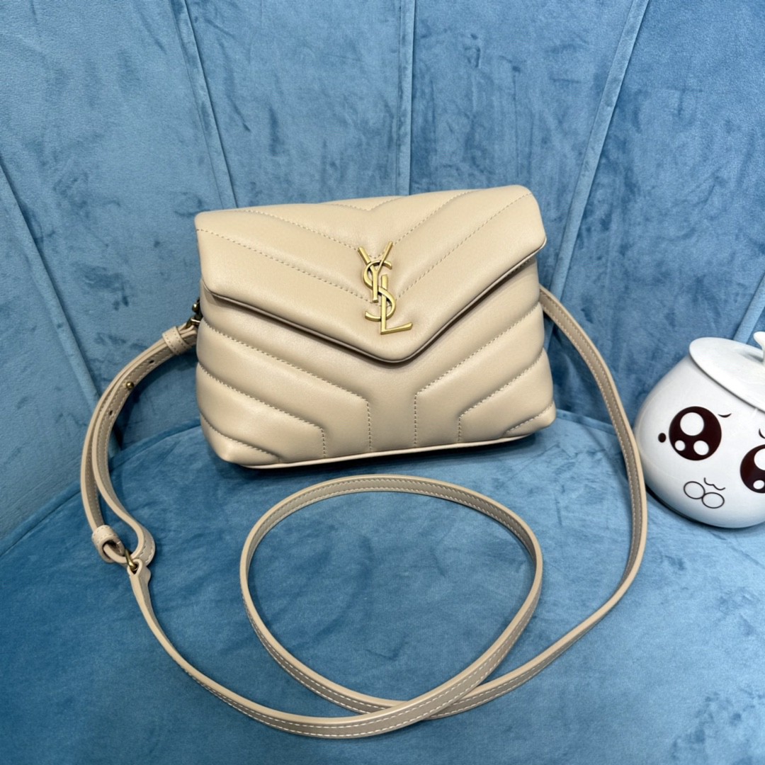 YSL LOULOU TOY