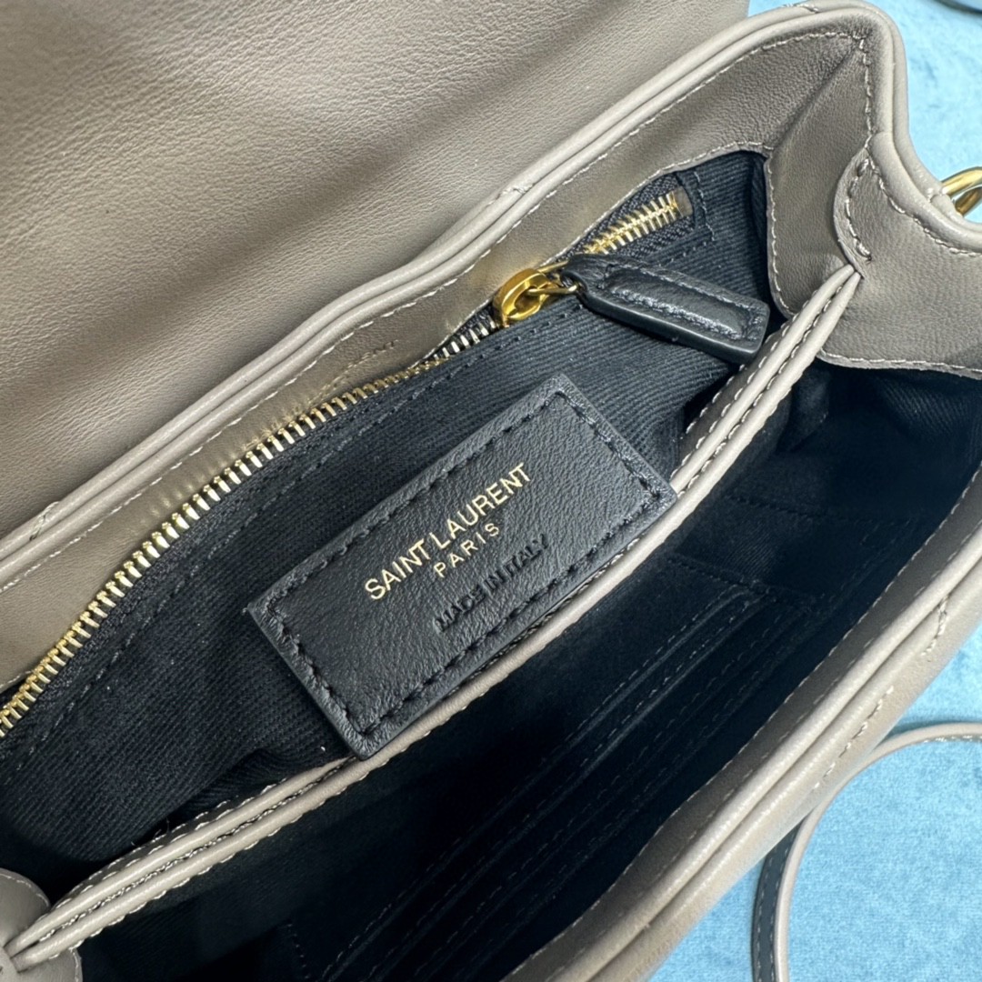YSL LOULOU TOY