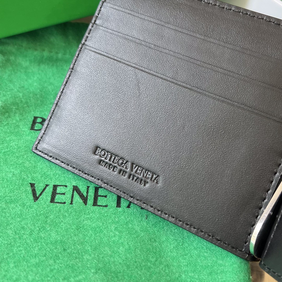 bo*te*ga Ve*ne*ta bv intrecciato bill clip wallet