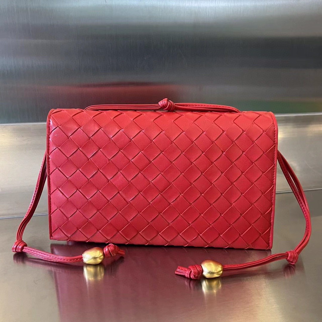 bo*te*ga Ve*ne*ta bv trio bag