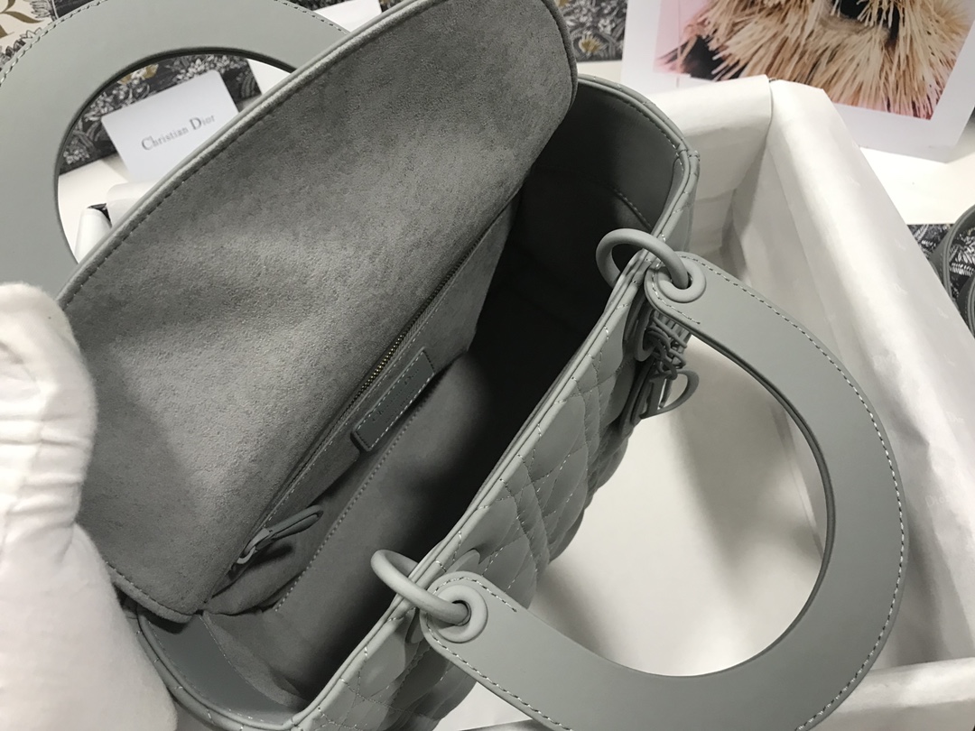 medium lady D*or bag