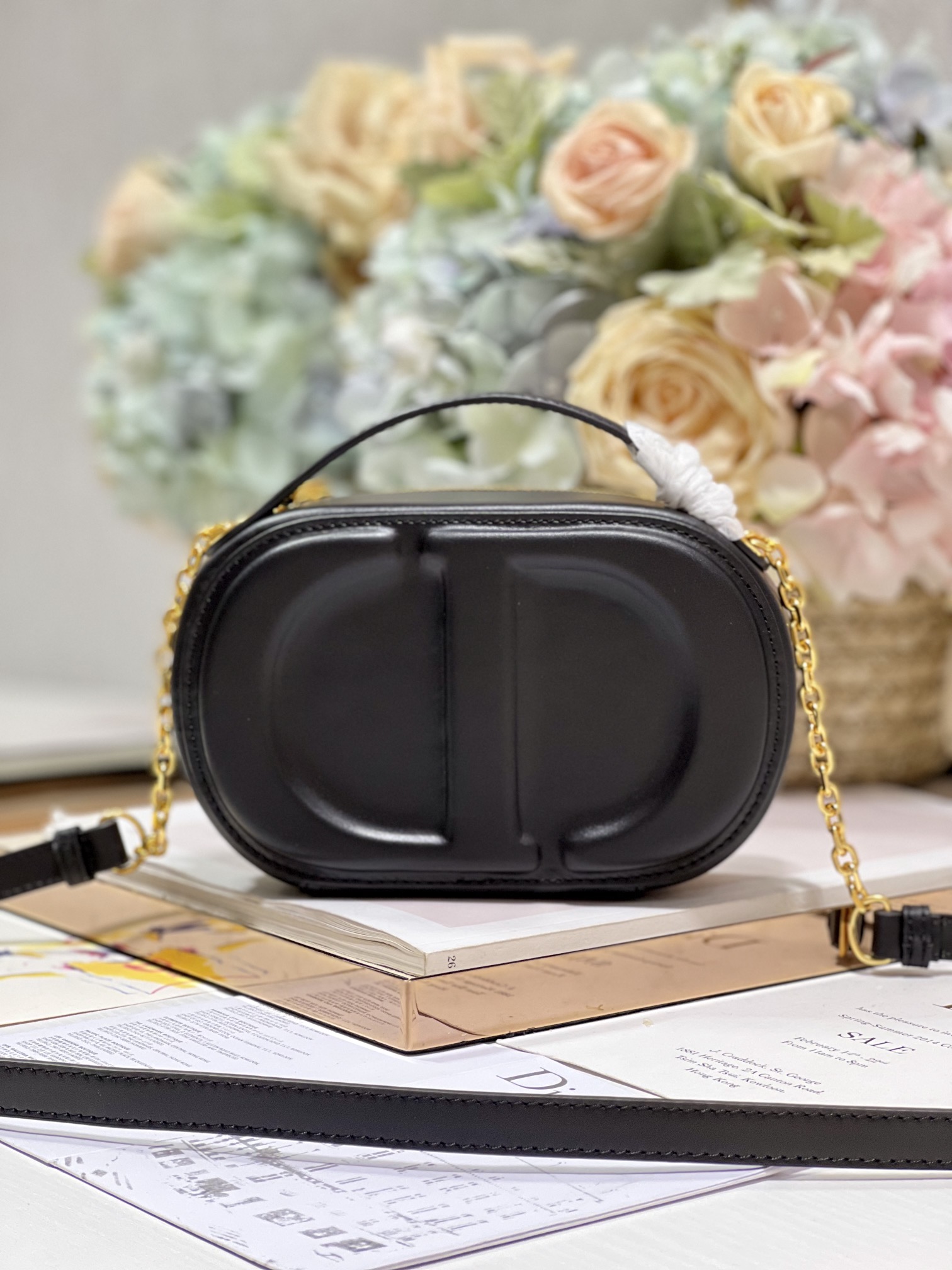 D*or cd signature oval camera bag