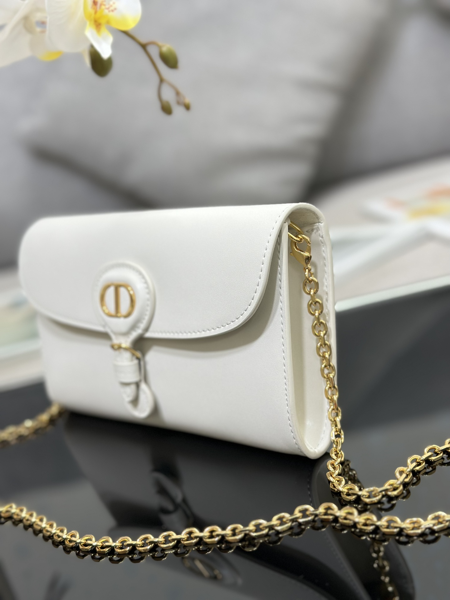 D*or bobby east-west pouch with chain