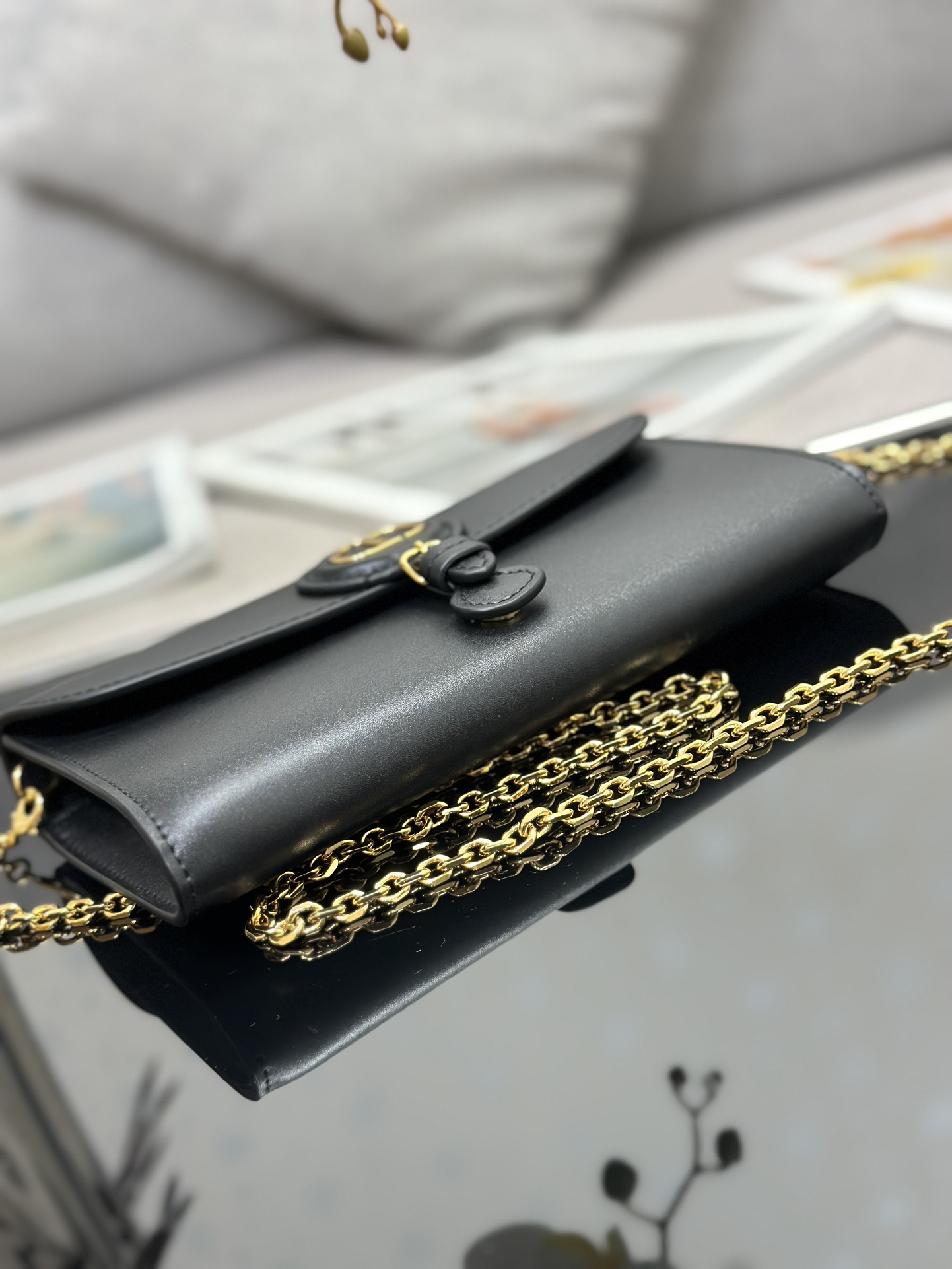 D*or bobby east-west pouch with chain