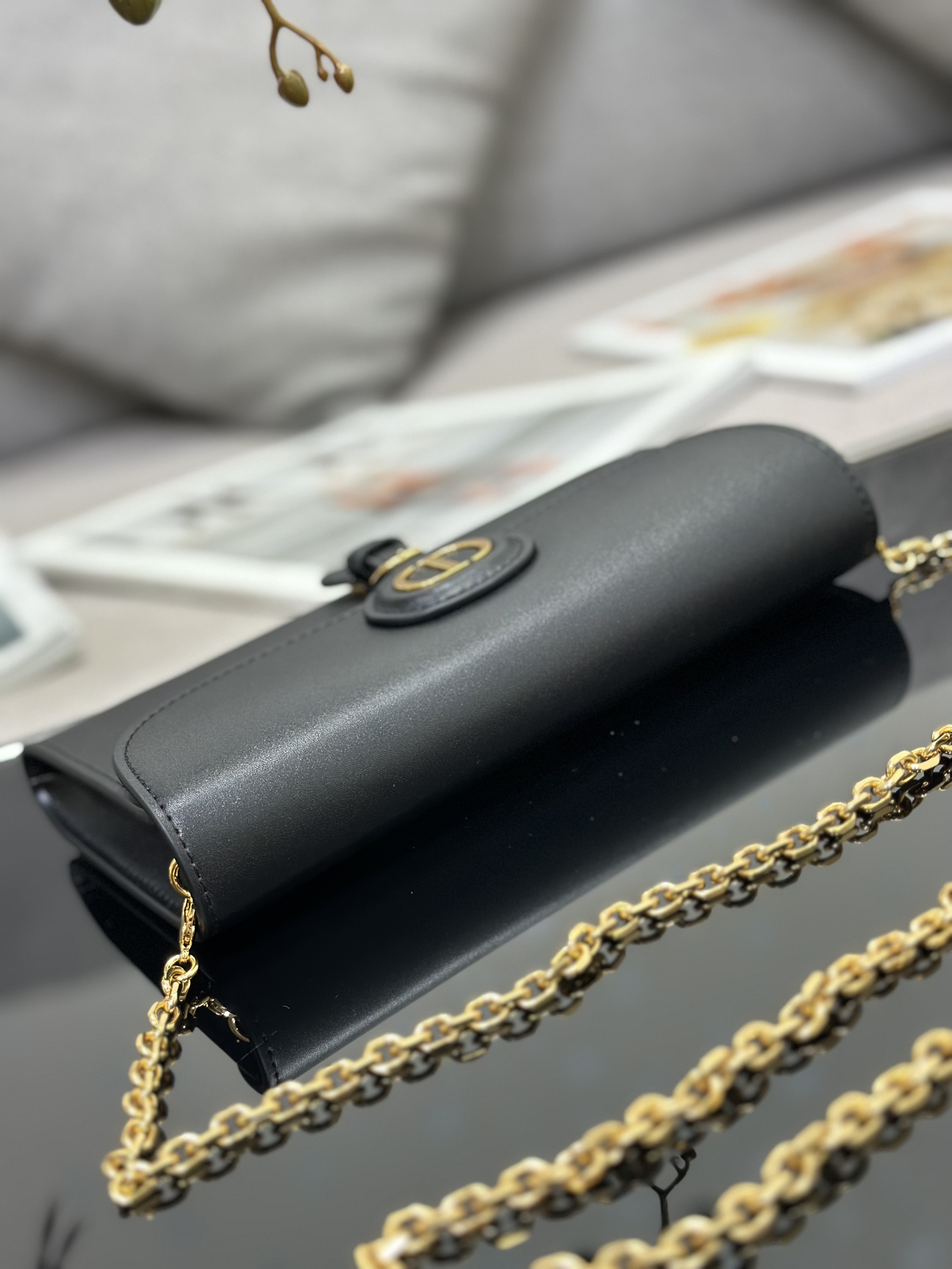 D*or bobby east-west pouch with chain
