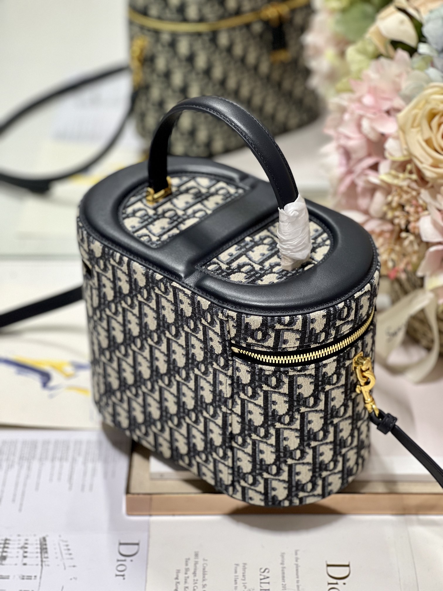 D*or medium cd signature vanity case