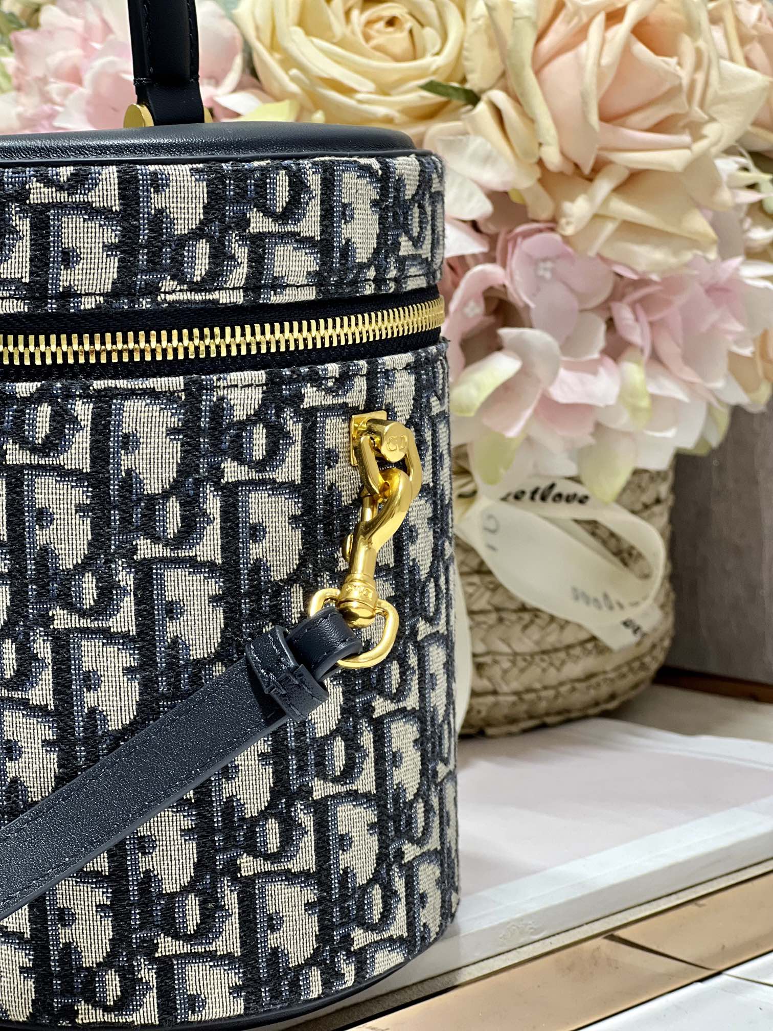 D*or medium cd signature vanity case