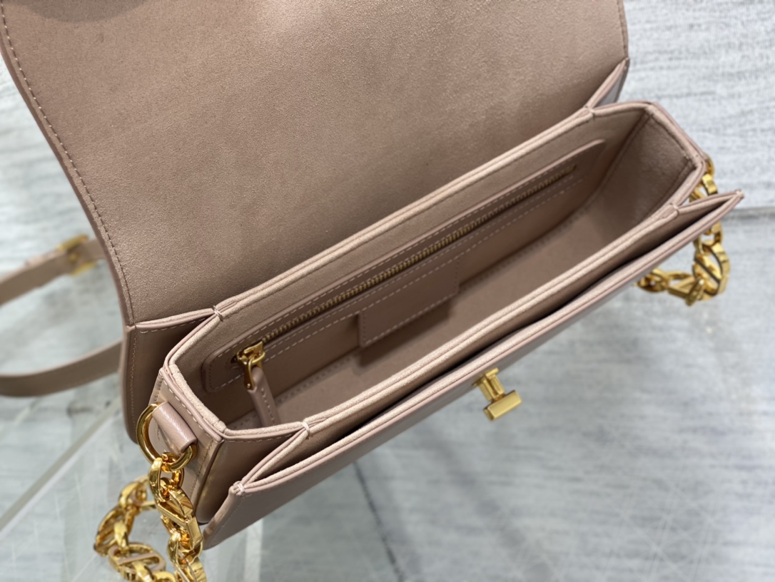 D*or 30 montaigne avenue bag