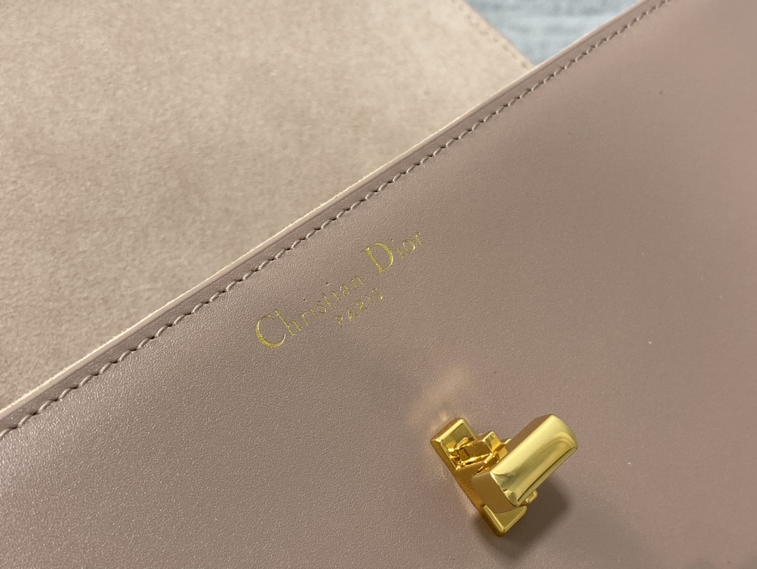 D*or 30 montaigne avenue bag