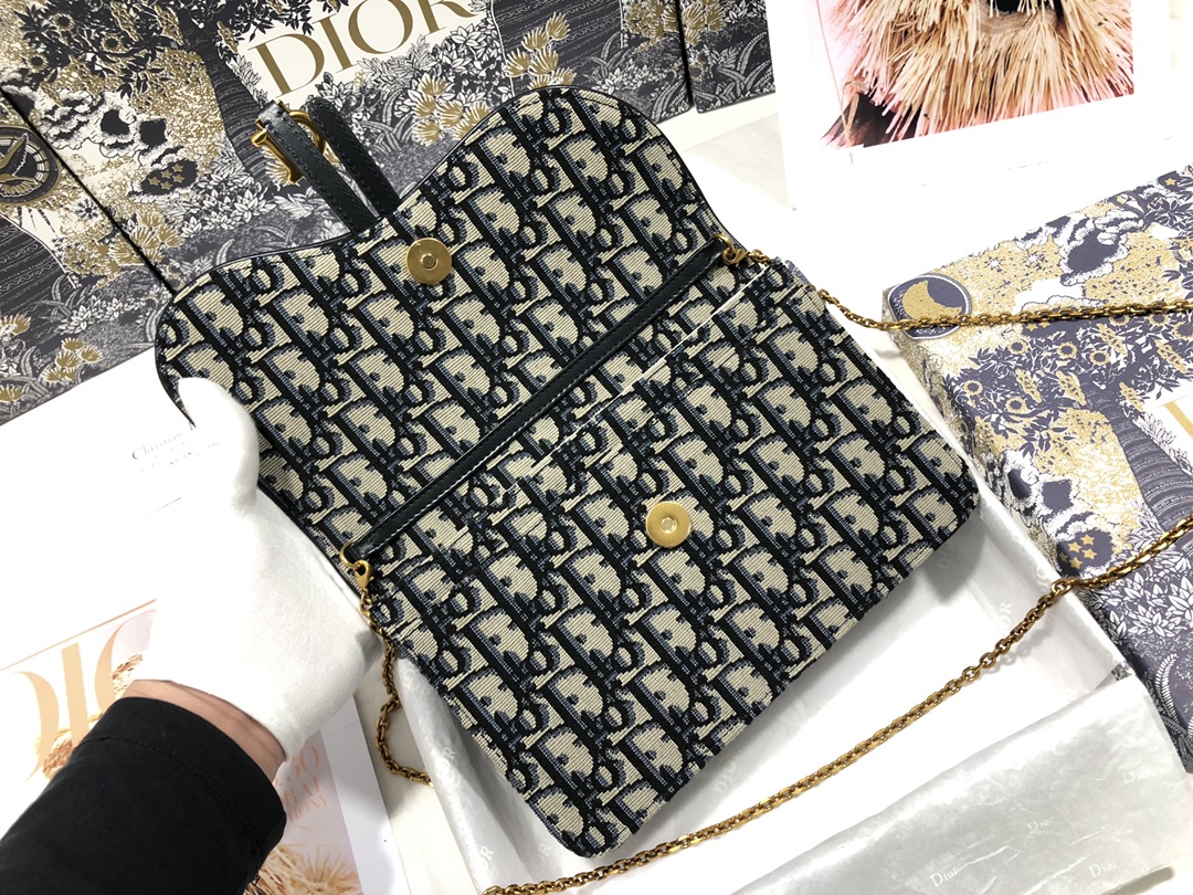 D*or saddle pouch
