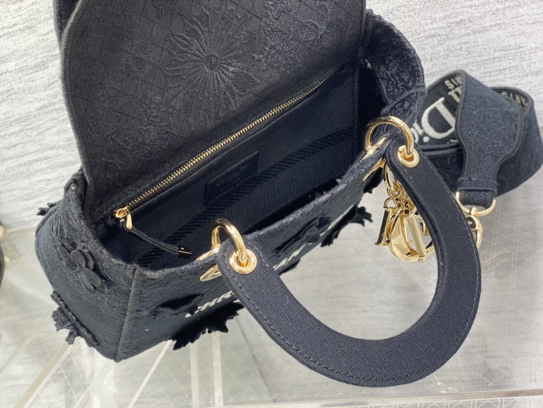 D*or medium lady d-lite bag