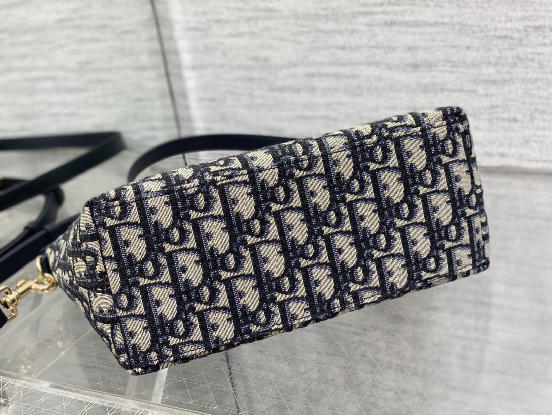 medium D*ortravel nomad pouch