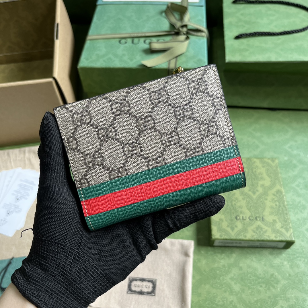 G*u*i animal print long wallet