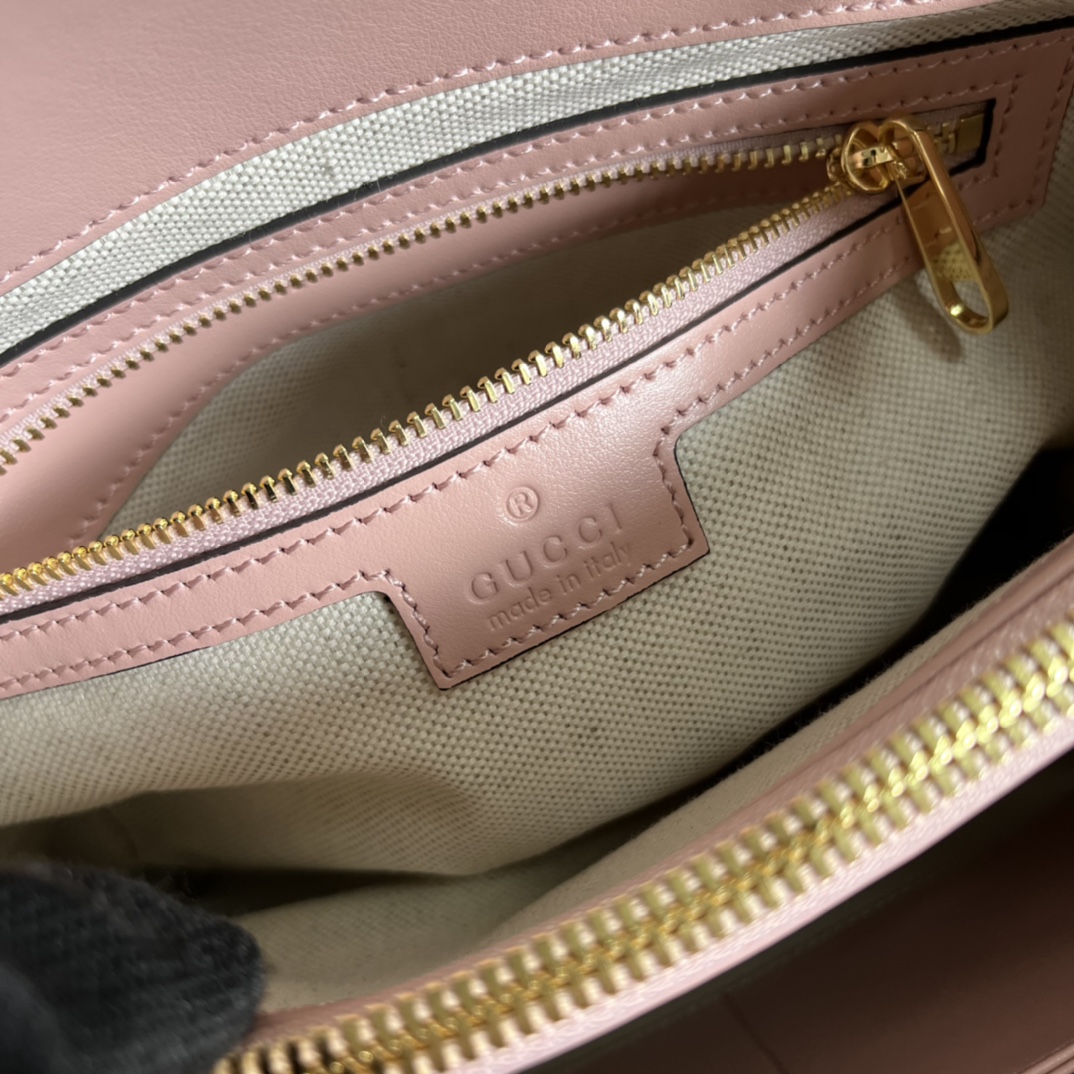 G*u*i gg matelassÉ mini top handle bag