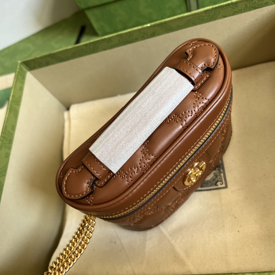 G*u*i gg matelassÉ top handle mini bag