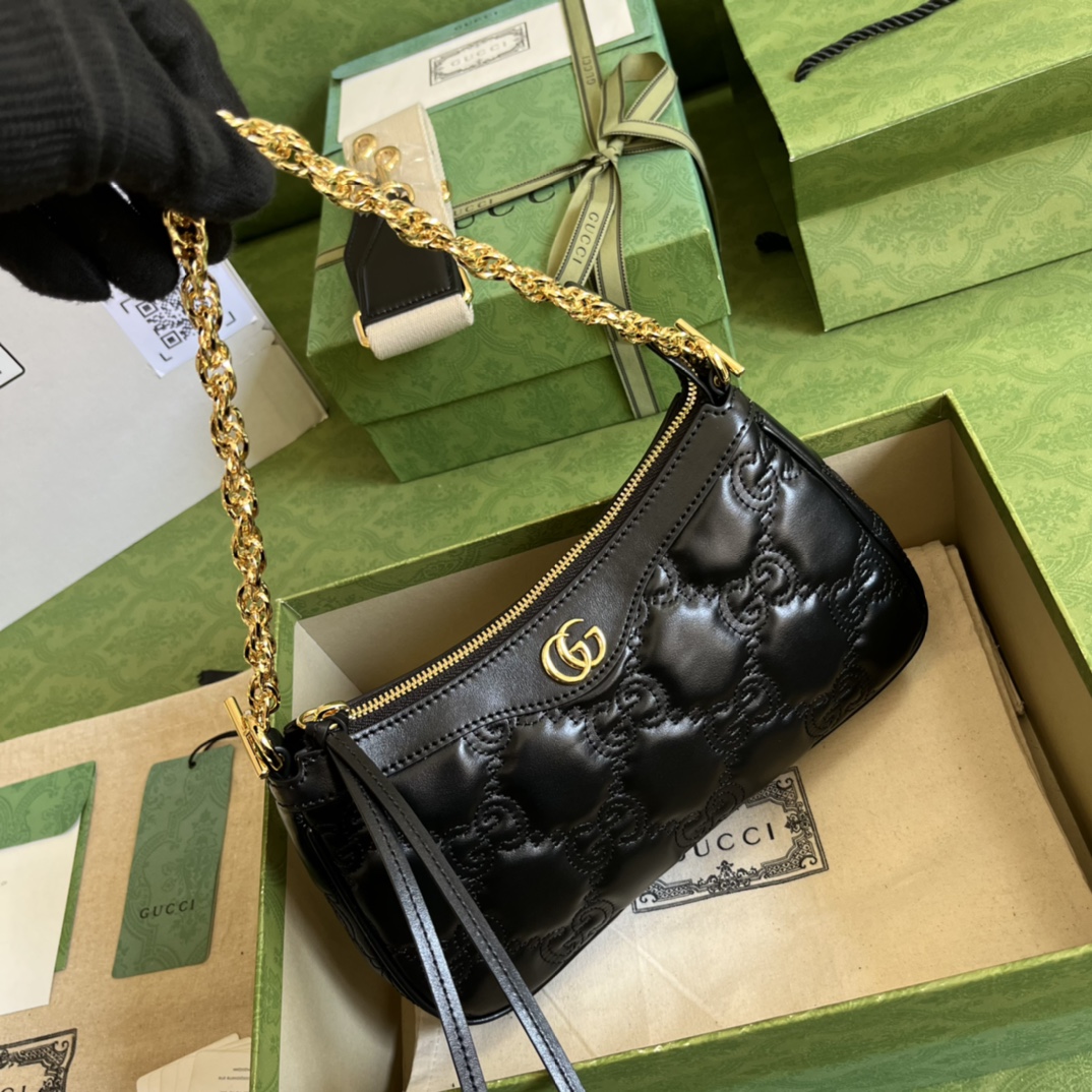 G*u*i matelassé handbag