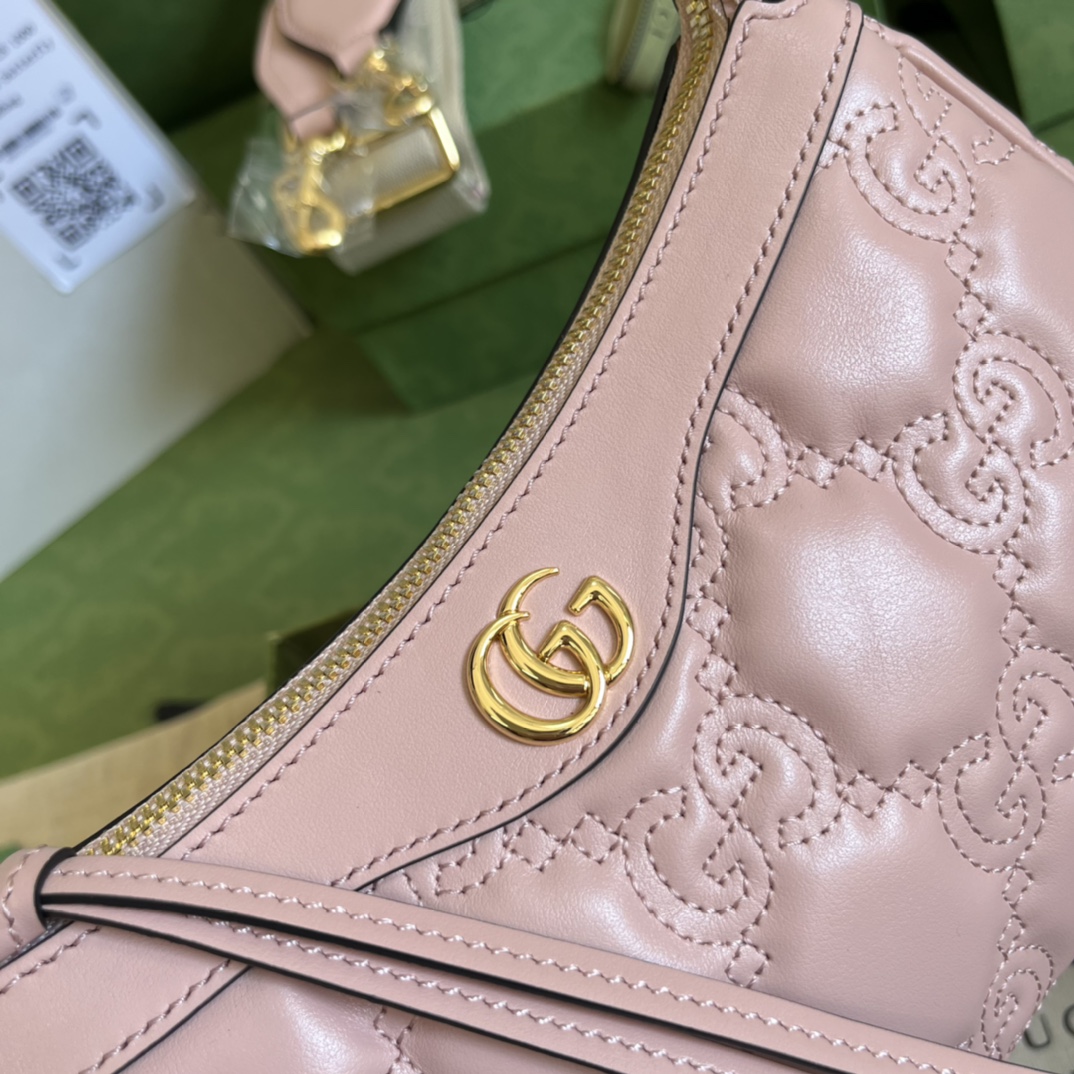 G*u*i matelassé handbag