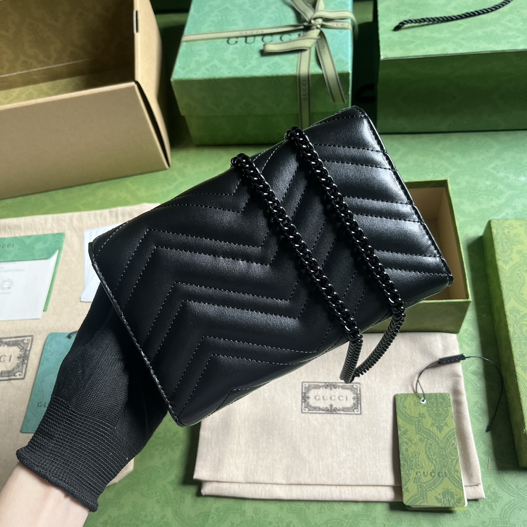 G*u*i gg marmont mini bag