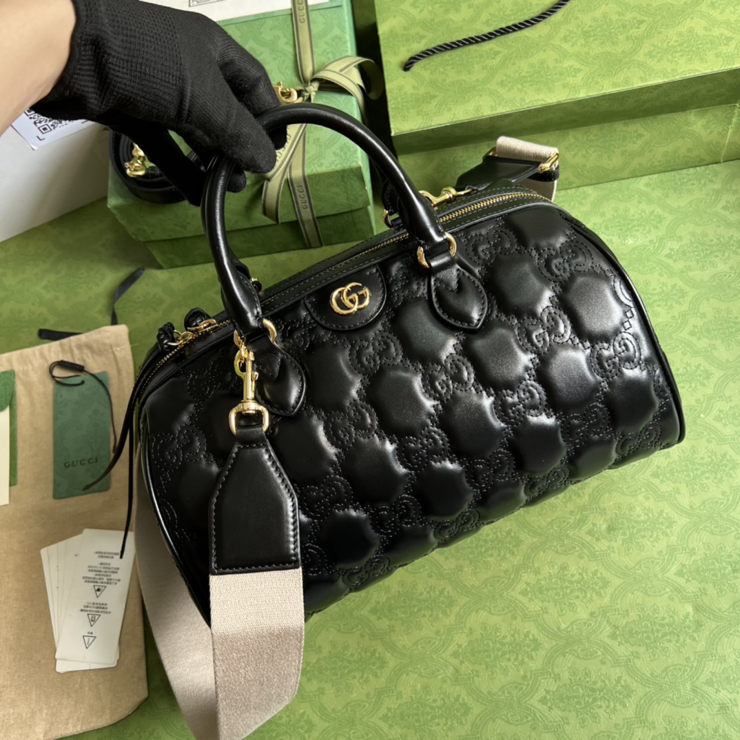 G*u*i gg matelassÉ medium bag