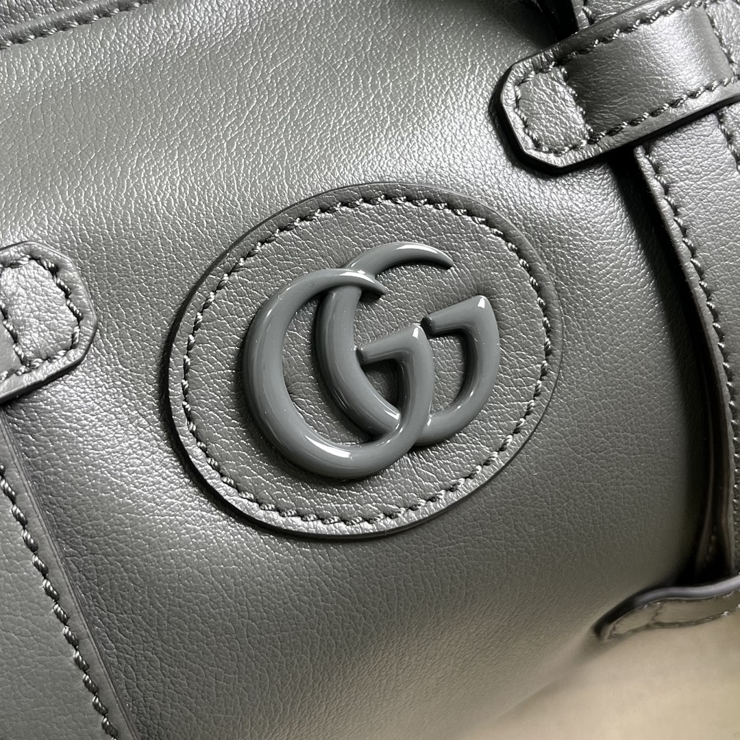 G*u*i small duffle bag with tonal double g