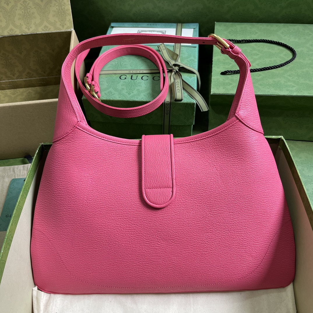 G*u*i aphrodite medium shoulder bag