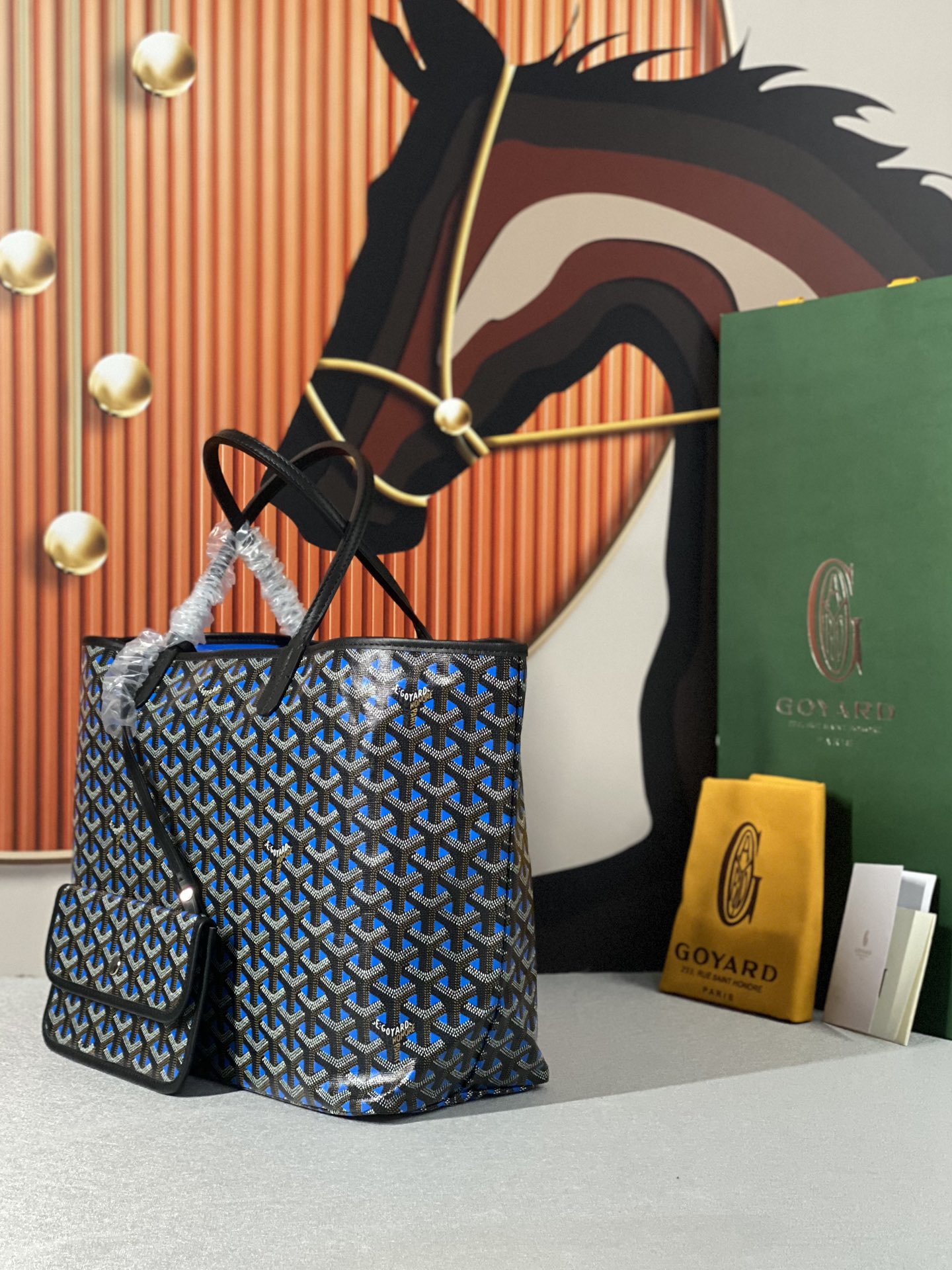 go*ard saint L**is gm medium tote bag