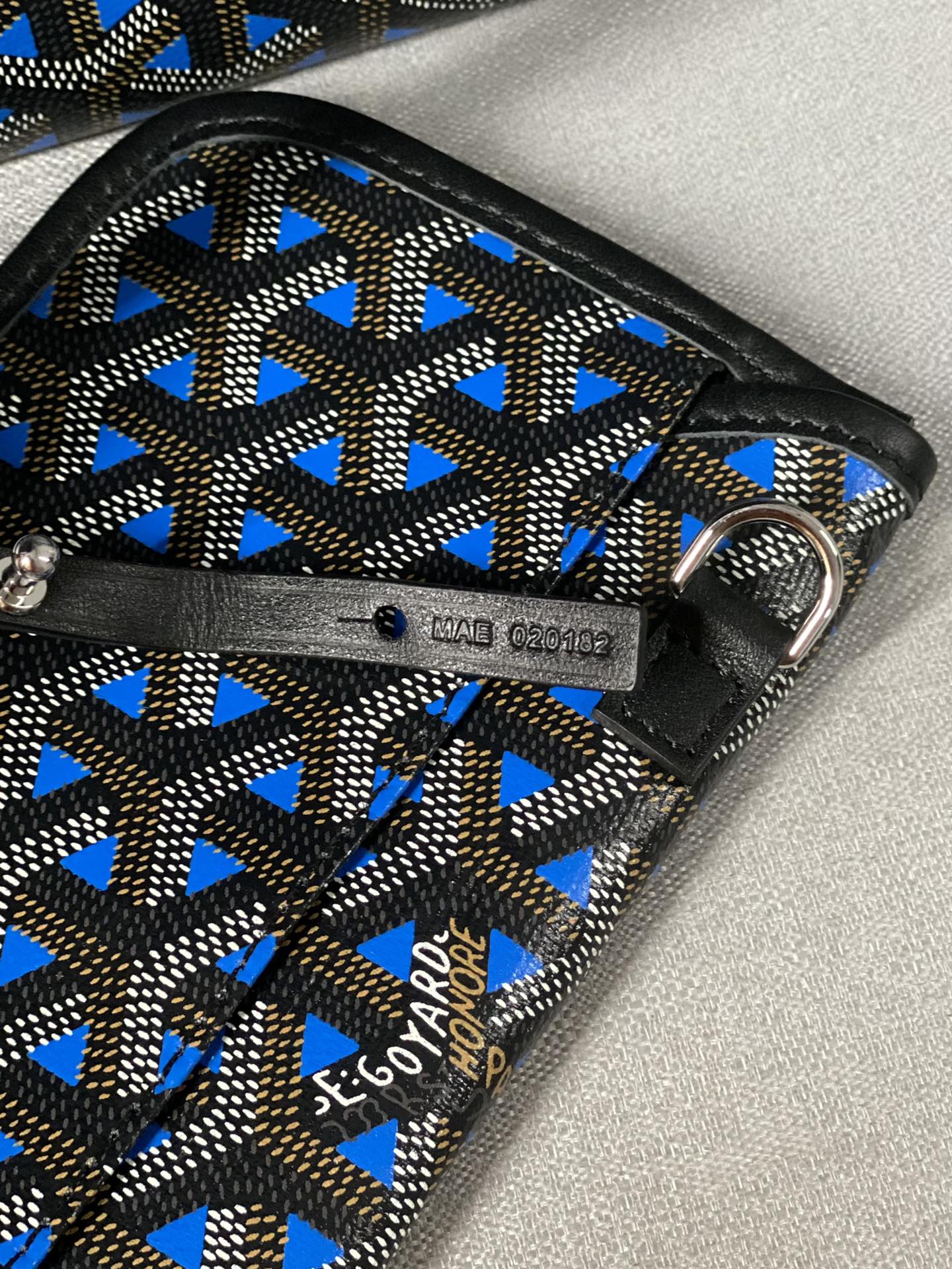 go*ard saint L**is gm medium tote bag