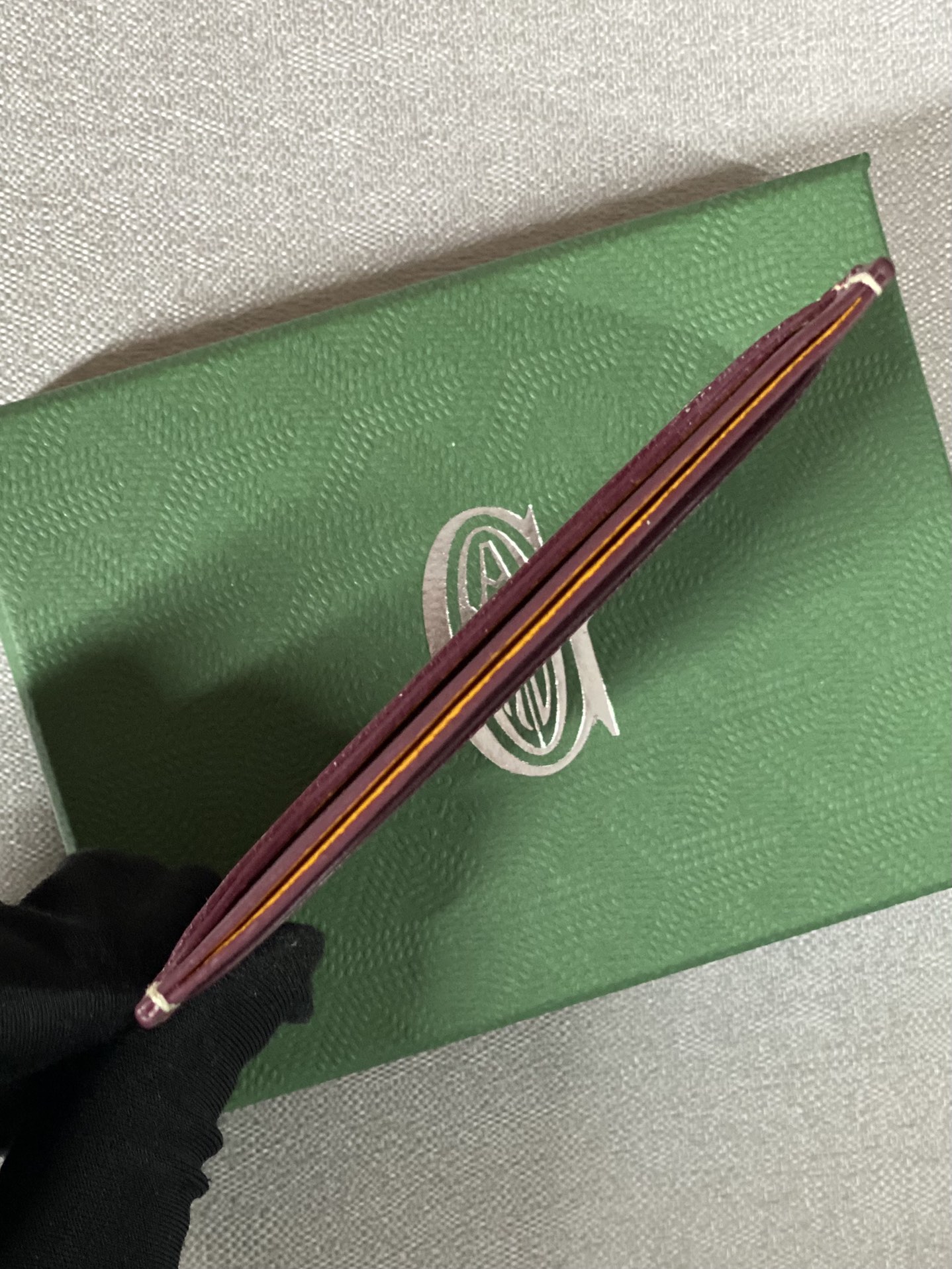 Go*ard card holder