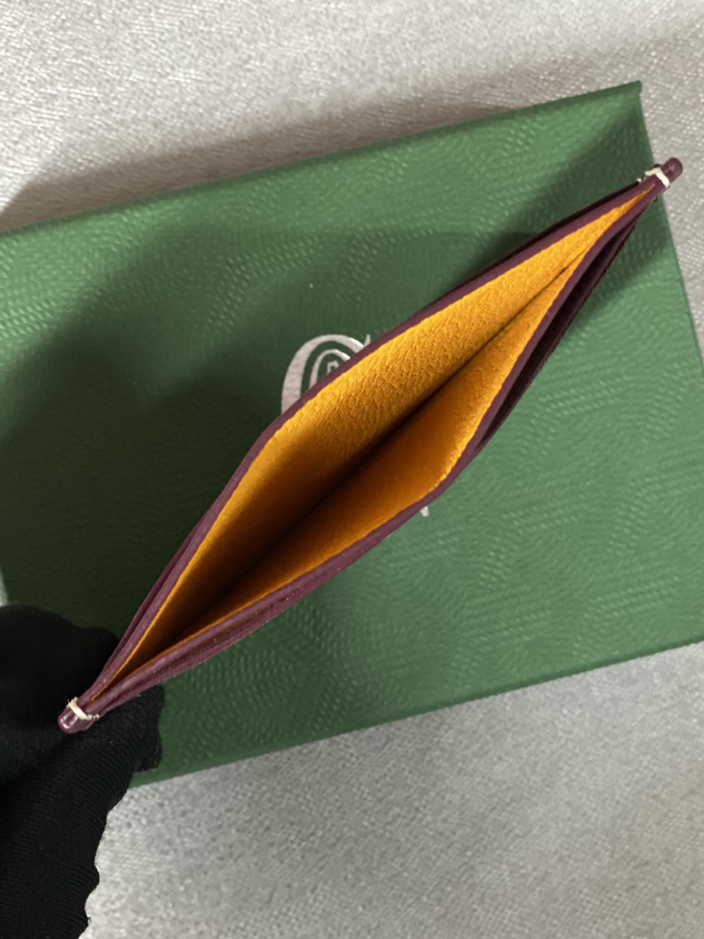 Go*ard card holder