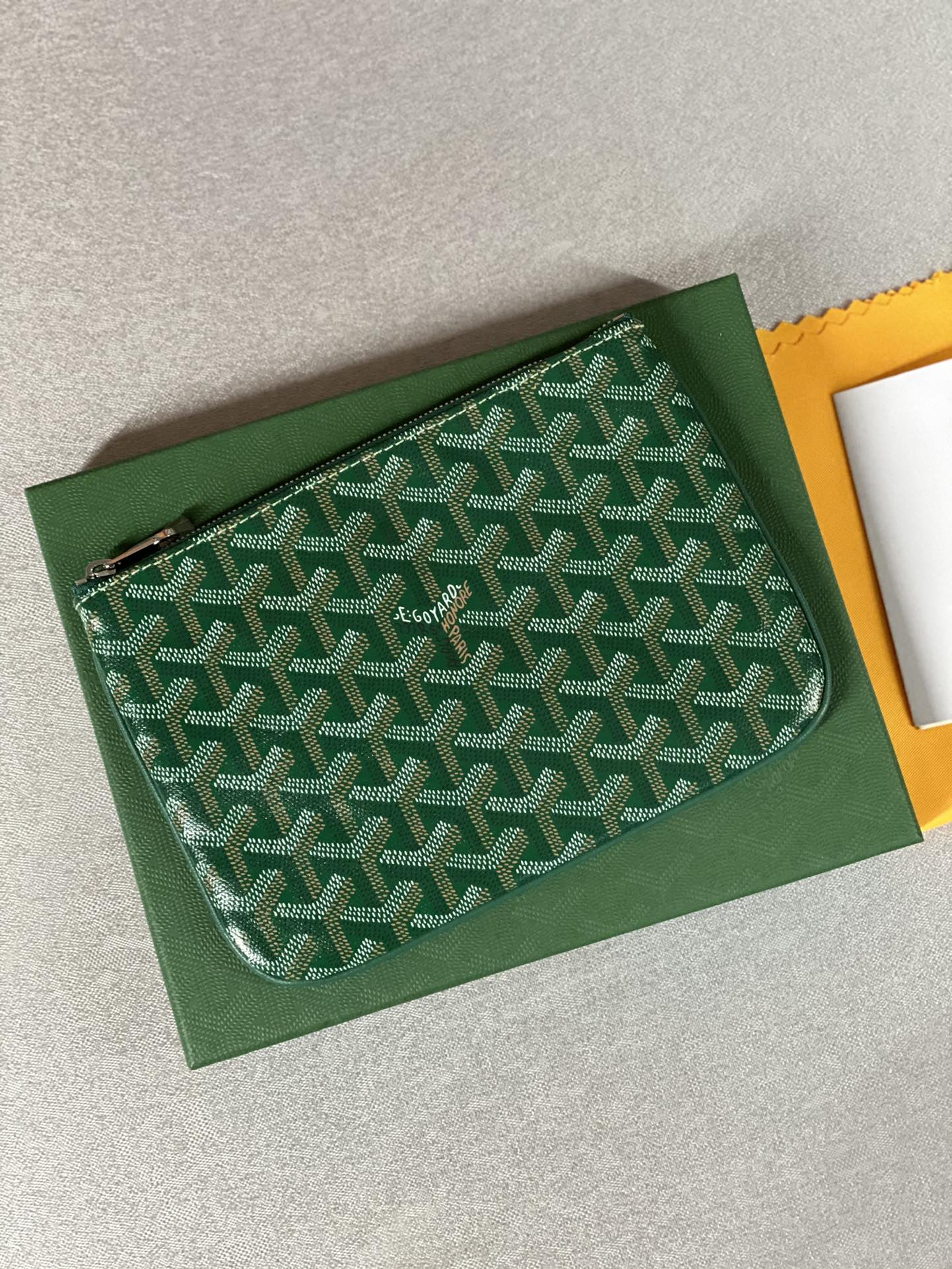 Go*ard sénat pm pouch