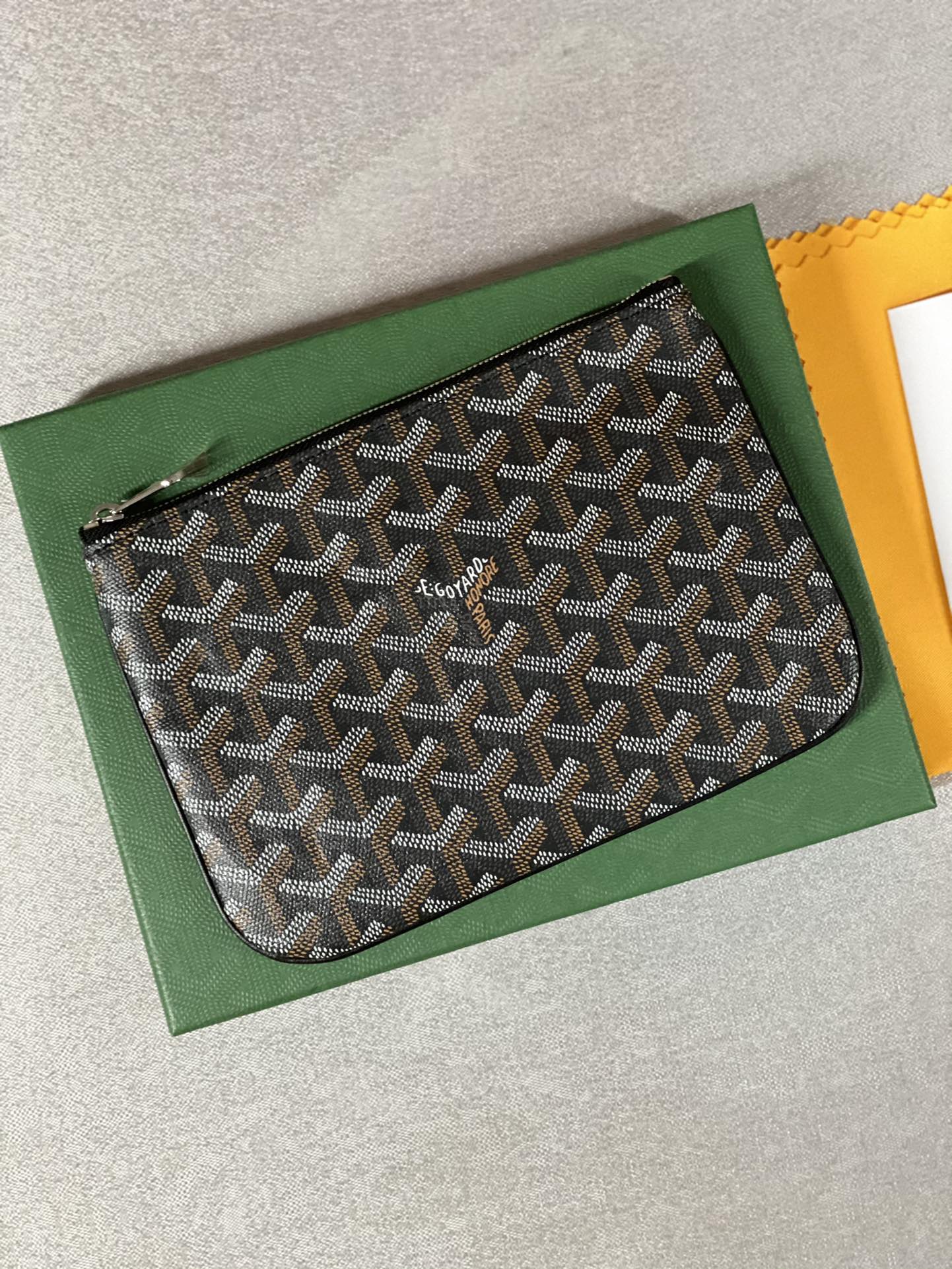 Go*ard sénat pm pouch