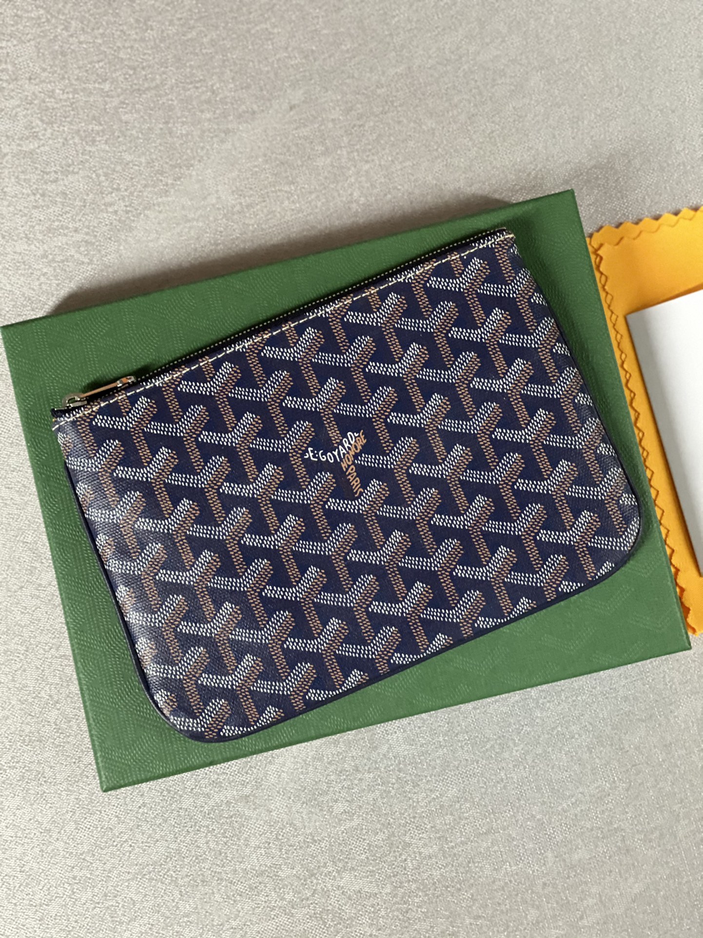 Go*ard sénat pm pouch