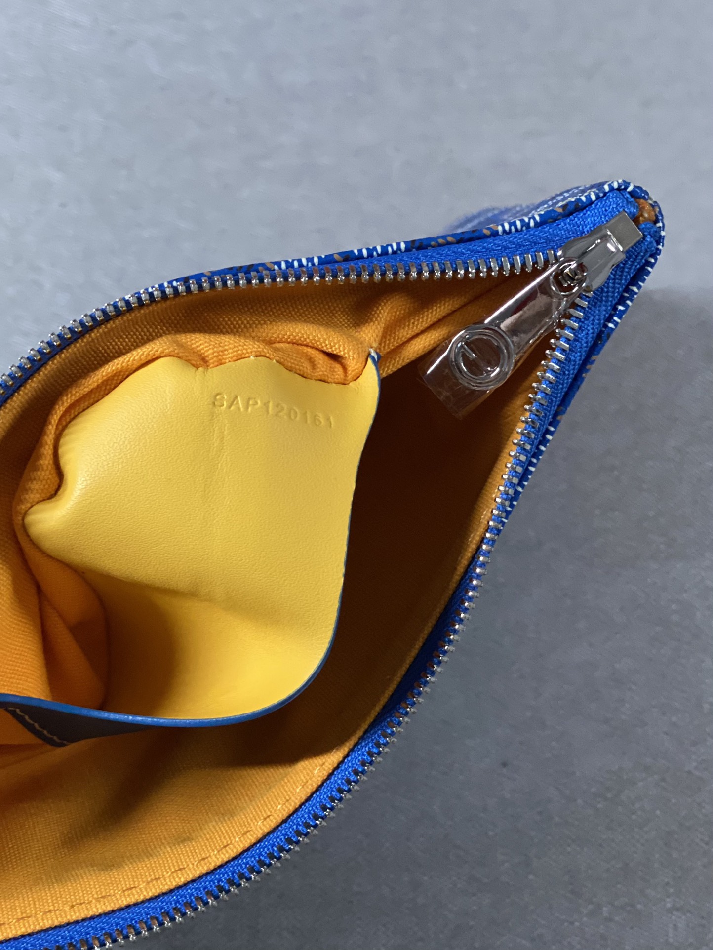 Go*ard sénat pm pouch